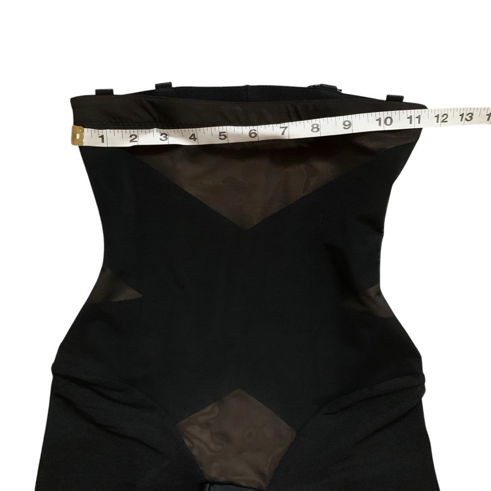 HONEYLOVE Super Power Short! Retail $89. - Picture 3 of 9